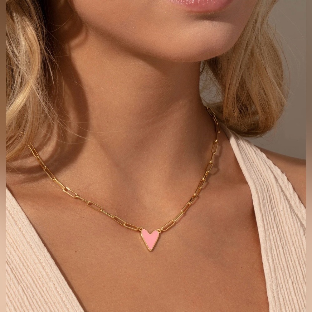 NEW Uncommon James Pink Heart Necklace